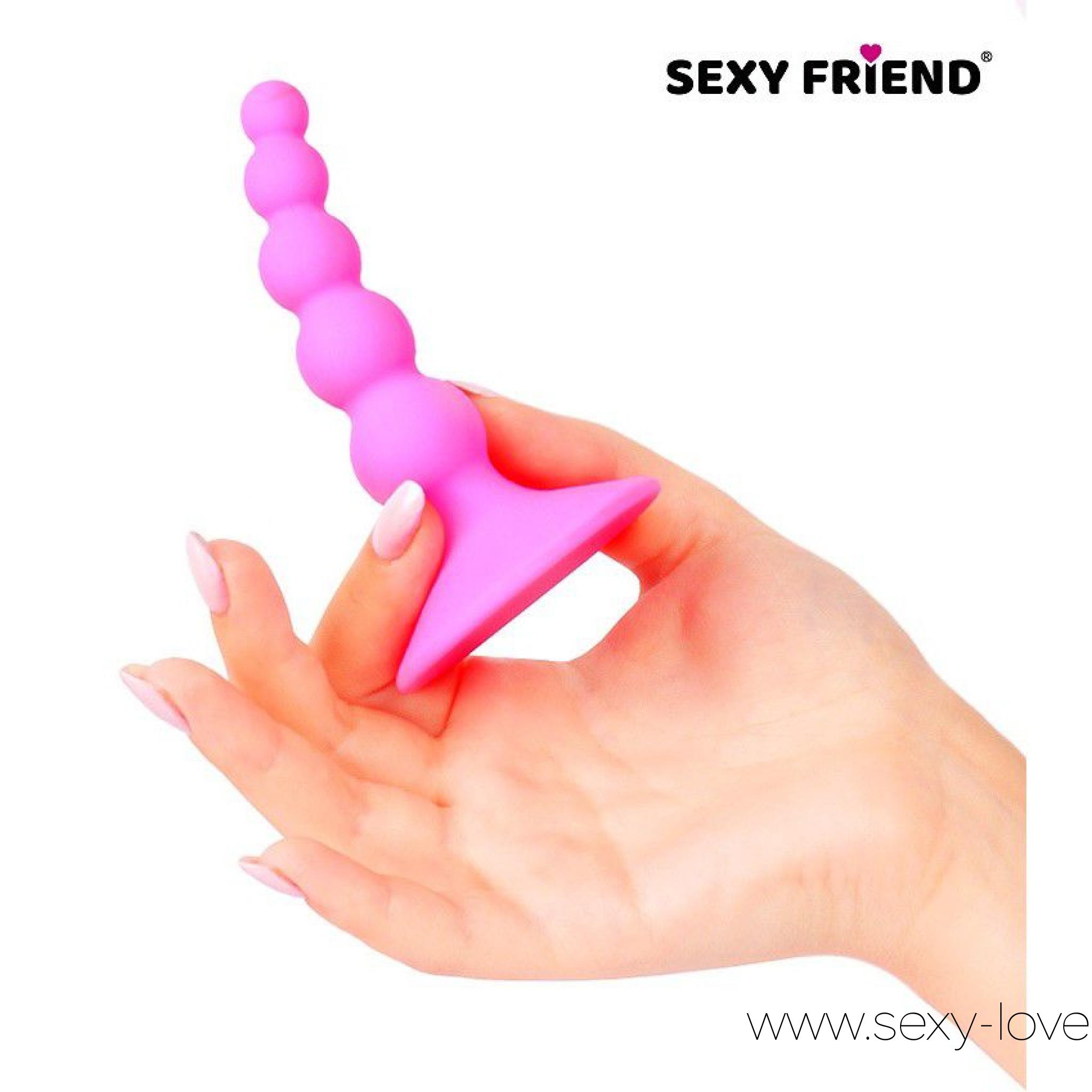 Изогнутая анальная елочка «Sexy Friend Love Play» из 5 шариков, цвет розовый, материал силикон, 
	Слегка изогнутый кончик, приятная на ощупь текстура подарят множество потрясающих эмоций. Благодаря узкому кончику и рельефу в виде бусин игрушка подарит яркие ощущения и прекрасно подойдет как для подготовки к анальному сексу, так и для самостоятельной стимуляции. Для контроля глубины проникновения изделие снабжено специальным ограничителем.
