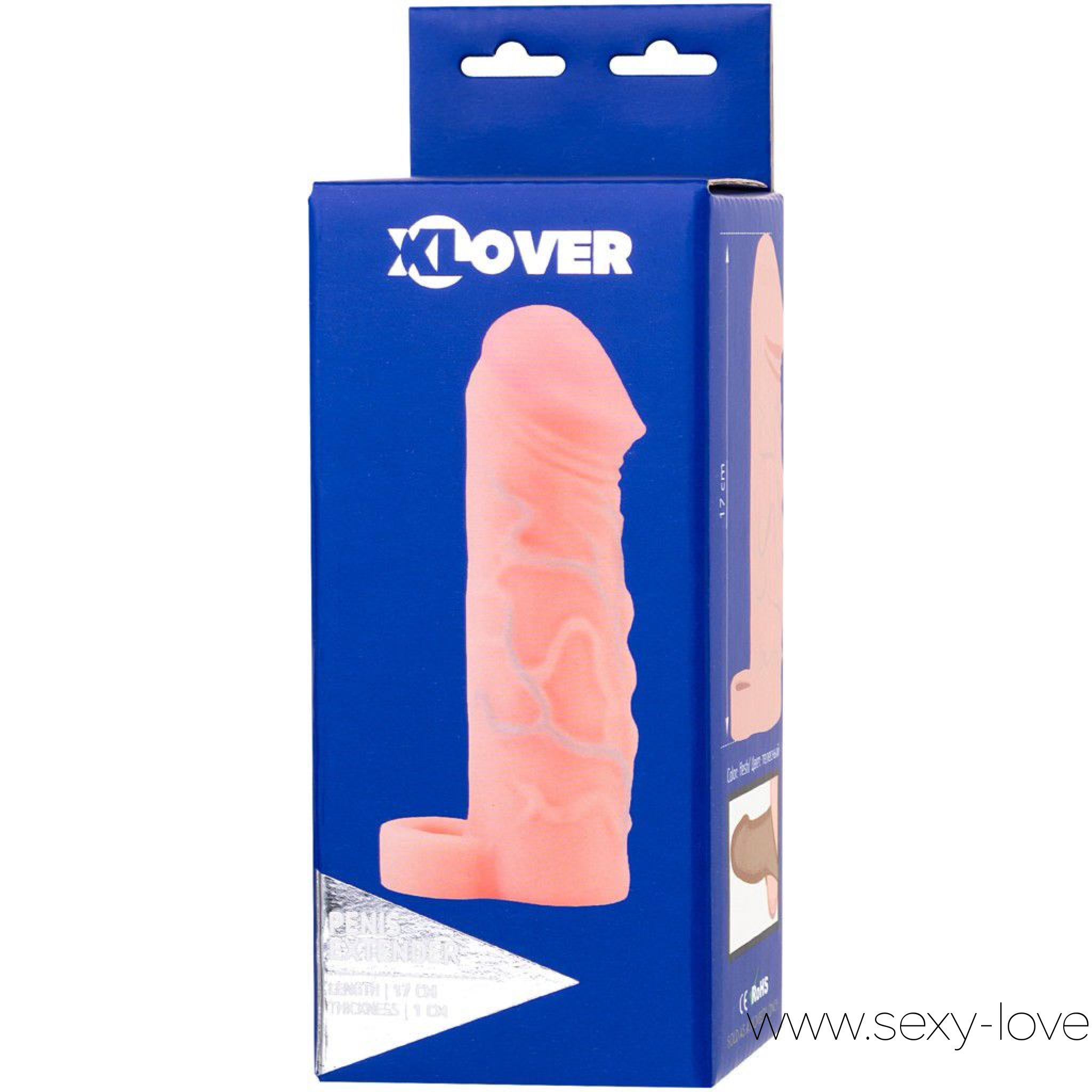 Насадка удлиняющая с кольцом «XLover», цвет телесный , 17см, 
	Насадка удлиняющая с кольцом, выполненная из реалистичного материала Softskin. Благодаря своей эластичности легко растягивается и одевается на член, увеличивая его в длину. Кольцо для мошонки отлично фиксирует насадку и продлевает удовольствие во время полового акта.

	Длина 17 см.

	Диаметр 3,6-4см.

	Дополнительно Рабочая длина: 14
