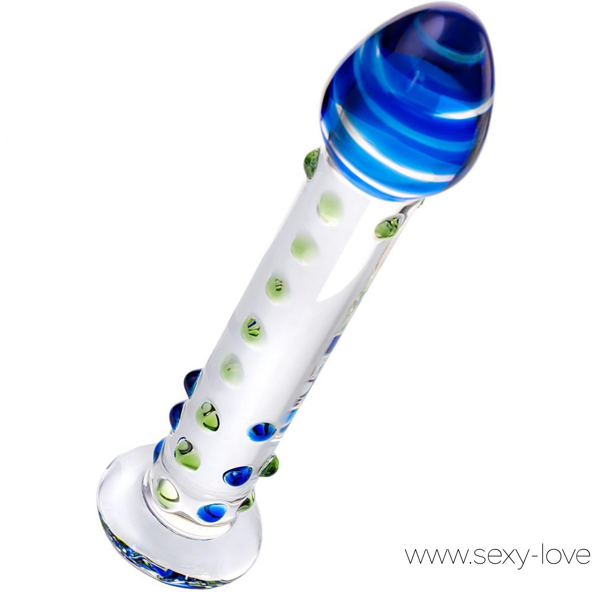 Небольшой стеклянный фаллос с различным рельефом, 
	Это очень красивый стимулятор. Рельефное тело фаллоса с пупырышками создано специально для более ярко-выраженного массажа.

	&nbsp;

	﻿Он станет самым оригинальным и лучшим подарком для любимого человека.

	&nbsp;

	Используйте его в одиночку или поделитесь этой красотой со своей половинкой.

	&nbsp;

	Стеклянный фаллоимитатор абсолютно безопасен, гигиеничен, прост в уходе и не вызывает аллергических реакций.

	&nbsp;

	Игрушка сделана из закаленного стекла, которое гораздо прочнее обычного и исключает образование острых осколков.

	&nbsp;

	Длина 18 см.

	&nbsp;

	Диаметр 2 см.

	&nbsp;

	Цвет прозрачно- синий.
