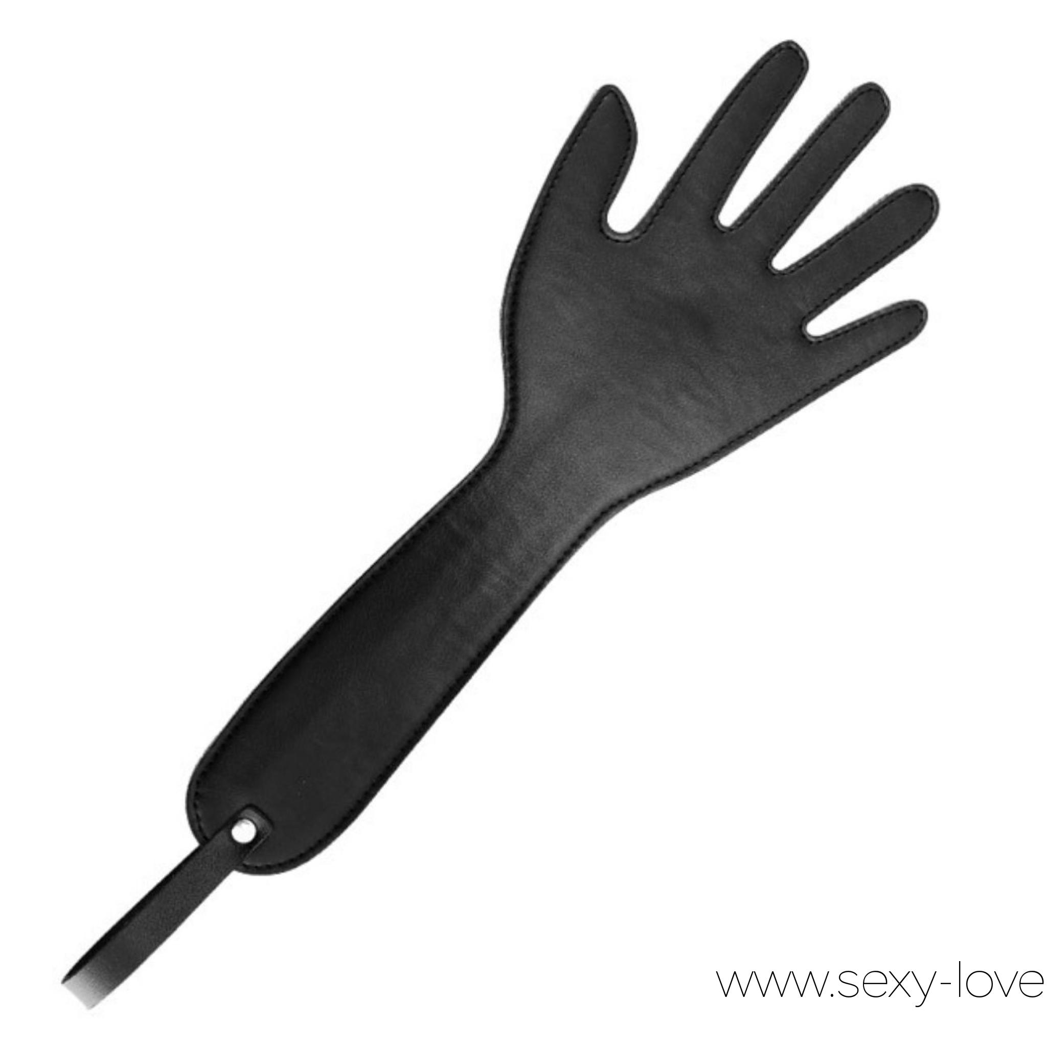 Шлепалка в виде руки черная, 
	Широкая бдсм шлепалка в форме ладони. Общая длина - 36 см.
