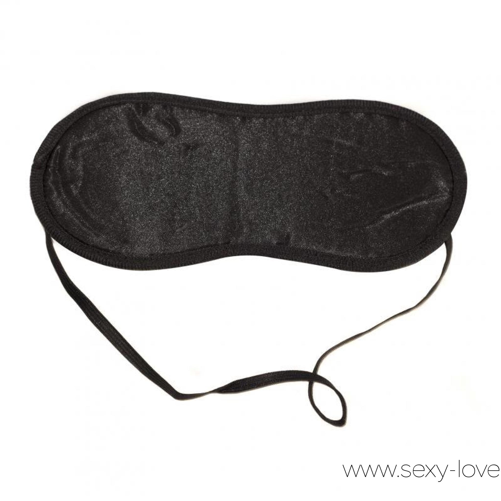 Маска на глаза «Bondage Love Mask», цвет черный, 
	Маска на глаза выполнена в черном цвете из плотной ткани (спандекс и хлопок) очень мягкой и приятной на ощупь. Классический секс-аксессуар закрывает глаза, рот и нос остаются открытыми. Аксессуар не пропускает свет, нежно соприкасается с кожей лица, создает легкий полумрак. Элегантная маска на глаза BONDAGE регулируется черной резинкой сзади, предназначена для сексуальных игр, также ее можно использовать для сна. Секс-аксессуар добавит Вашим отношениям таинственности и пикантности.
